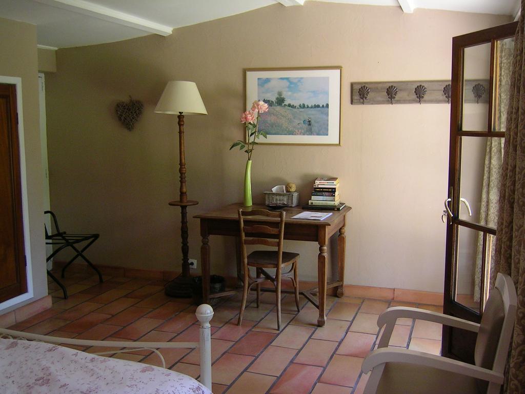 Mas La Provence Bed & Breakfast L'Isle-sur-la-Sorgue Bilik gambar