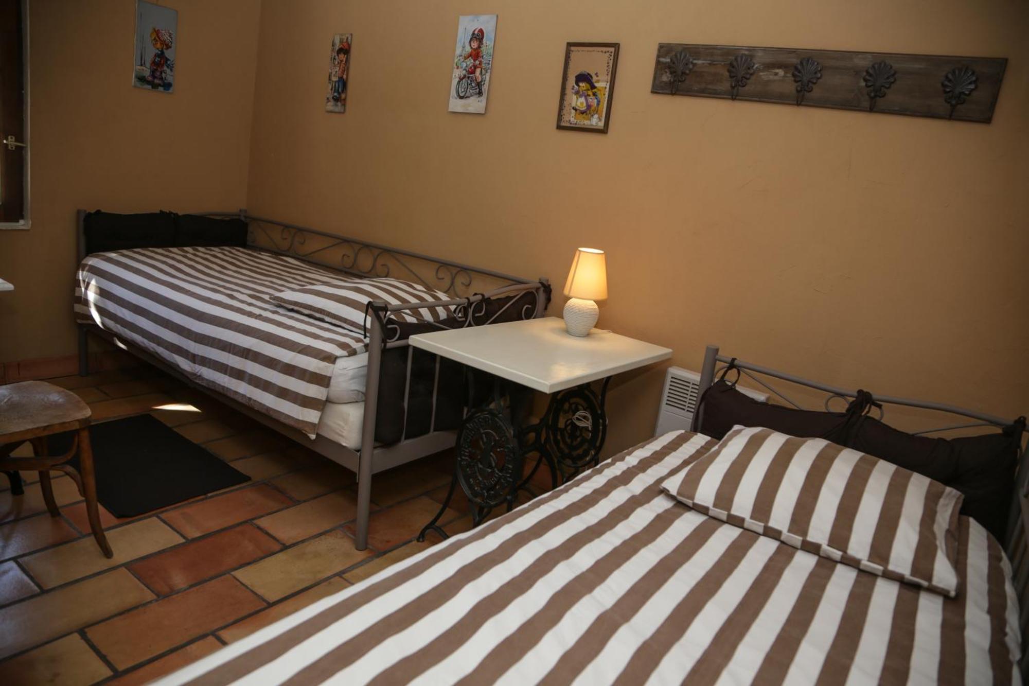 Mas La Provence Bed & Breakfast L'Isle-sur-la-Sorgue Bilik gambar
